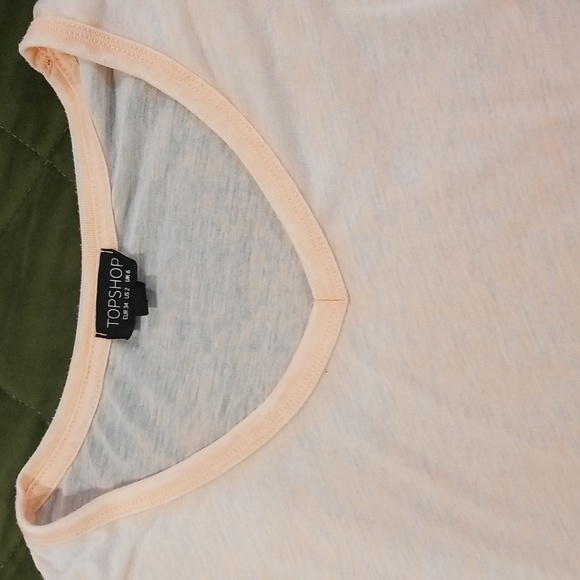 Peachy/pink color loose top size 6 - Picture 3 of 5